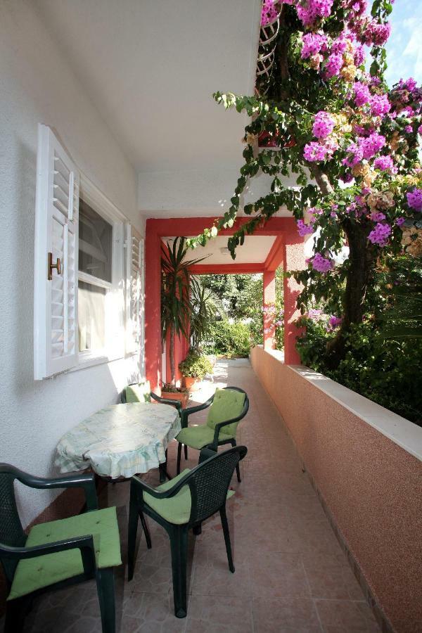 Stela Apartments Trogir Eksteriør billede